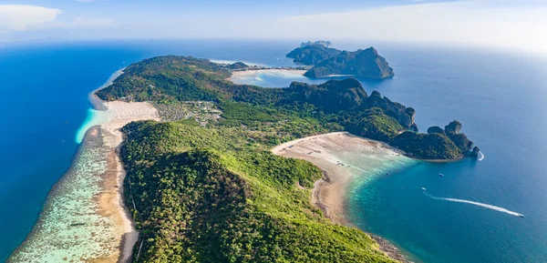 stock image Aerial view of Loh Lana Bay at sunset in koh Phi Phi islands, Krabi, Thailand, south east asia