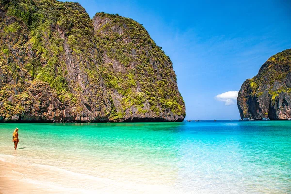 Maya Bay Vom Strand Entfernt Koh Phi Phi Krabi Thailand — Stockfoto
