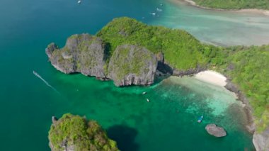 Tayland, Krabi 'deki Koh Phi Don Adası' ndaki Nui plajının havadan görüntüsü.