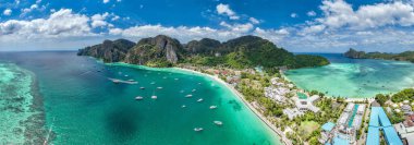 Koh Phi Phi 'deki Ton Sai Sahili, Krabi Tayland, Güney Doğu Asya