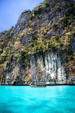 Phi Phi Leh Gölü 'nde Koh Phi Phi Leh Adası, Krabi, Tayland. Yüksek kalite fotoğraf