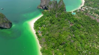 Tayland, Krabi 'deki Railay ve Phra nang Mağara Sahili' nin havadan görüntüsü.