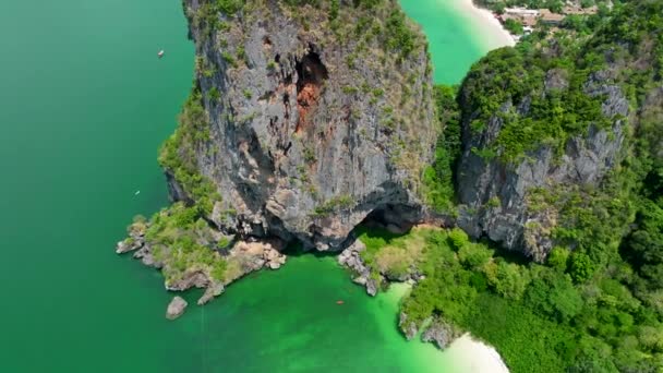 Повітряний Вид Рейлея Пха Нан Кейв Біч Крабі Таїланд Південно — стокове відео