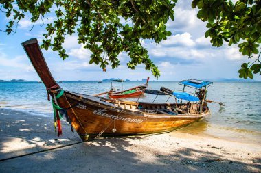 Koh Mook ya da koh Muk adasında uzun kuyruklu sahil manzaralı, Trang, Tayland, Güney Asya