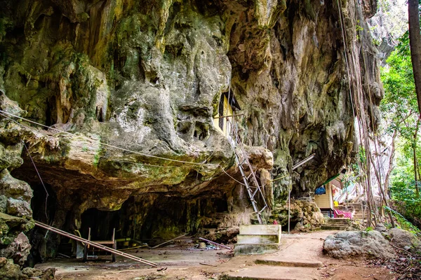 Vista Aérea Wat Tham Suea Del Templo Cueva Del Tigre —  Fotos de Stock
