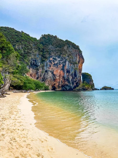 Вид Пляж Пхра Нанг Пещеры Принцессы Пещерный Пляж Краби Таиланд — стоковое фото