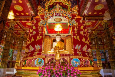 Wat Laem Sak tapınağı, Tayland 'ın güneydoğusunda, Krabi ilinde.