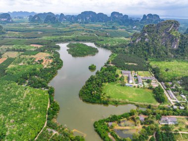 Tayland, Krabi 'deki Nong Thale Gölü' nün havadan görünüşü, Güney Doğu Asya