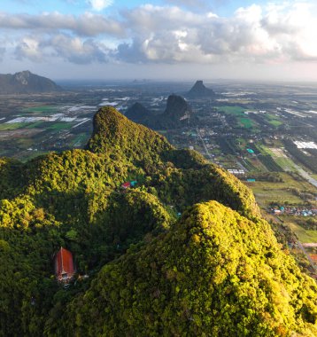 Khao Ok Thalu Khuha Sawan dağı Phattalung, Tayland, Güney Doğu Asya
