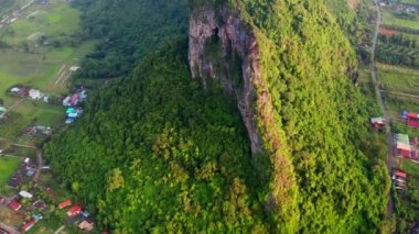 Khao Ok Thalu Khuha Sawan dağı Phattalung, Tayland, Güney Doğu Asya