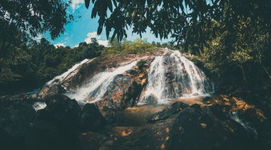 Şelale Namtok Tone Nga Chang in Hat Yai, Songkhla, Tayland. Yüksek kalite fotoğraf