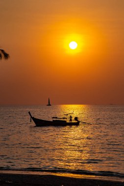 Koh Lipe, Tayland 'da günbatımı plajı, Güney Doğu Asya