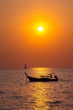 Koh Lipe, Tayland 'da günbatımı plajı, Güney Doğu Asya