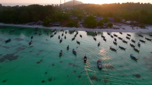 Flygfoto Över Sunrise Beach Koh Lipe Satun Thailand Sydostasien — Stockvideo