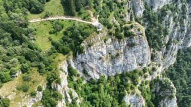 Belvedere Parco Valentino, Piani Resinelli, Lecco yakınlarındaki Como Gölü, İtalya, Avrupa.