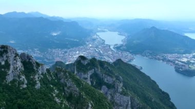 Belvedere Parco Valentino, Piani Resinelli, Lecco yakınlarındaki Como Gölü, İtalya, Avrupa.