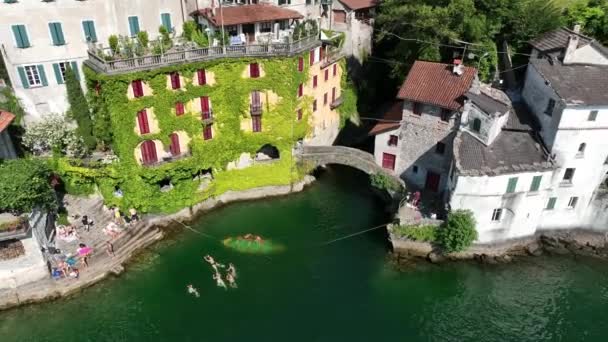 Vue Aérienne Nesso Village Pittoresque Situé Sur Les Rives Lac — Video