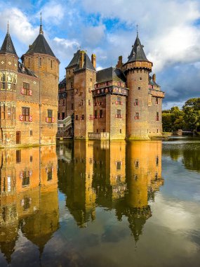 Hollanda, Utrecht 'teki De Haar Kalesi veya Kasteel de haar. Yüksek kalite fotoğraf
