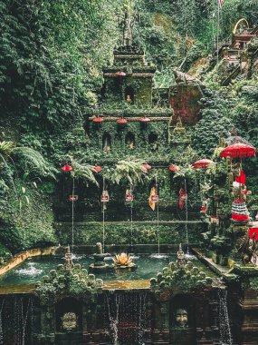 Pura Taman Pecampuhan Sala ya da Pacampuhan Sala Bangli tapınağı Ubud, Bali, Endonezya, Güney Doğu Asya