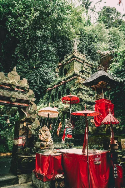 印度尼西亚巴厘Ubud的Pura Taman Pecampuhan Sala或Pacampuhan Sala寺庙 — 图库照片