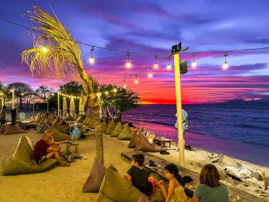 Lombok, Endonezya 'daki Gili Trawangan plajında gün batımı, Güneydoğu Asya