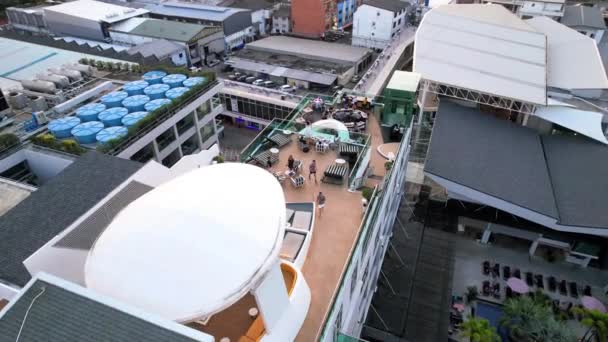 Flygfoto Över Patong Centrum Och Takbar Phuket Thailand Högkvalitativt Foto — Stockvideo