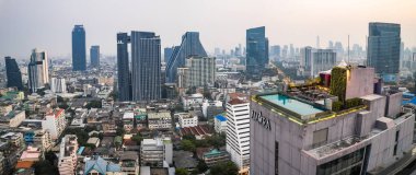 Bangkok, Tayland, Güney Asya 'daki Chong Nonsi iş ve finans bölgesinin havadan görüşü
