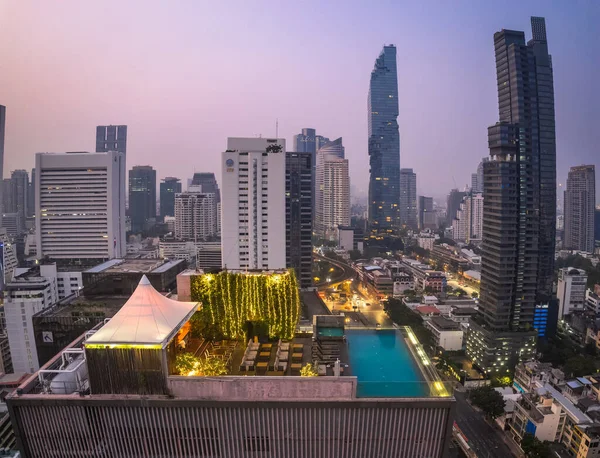 泰国曼谷和东南亚Chong Nonsi商业和金融区的空中景观 — 图库照片