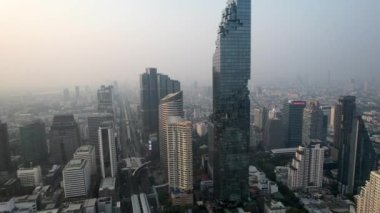 Bangkok, Tayland, Güney Asya 'daki Chong Nonsi iş ve finans bölgesinin havadan görüşü