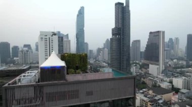 Bangkok, Tayland, Güney Asya 'daki Chong Nonsi iş ve finans bölgesinin havadan görüşü