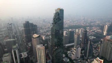 Bangkok, Tayland, Güney Asya 'daki Chong Nonsi iş ve finans bölgesinin havadan görüşü