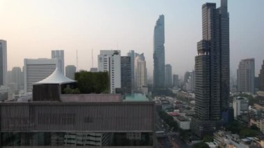 Bangkok, Tayland, Güney Asya 'daki Chong Nonsi iş ve finans bölgesinin havadan görüşü