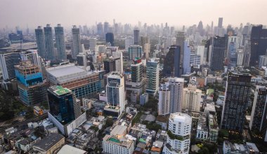 Bangkok, Tayland, Asya 'nın güneydoğusundaki Watthana bölgesinin hava manzarası