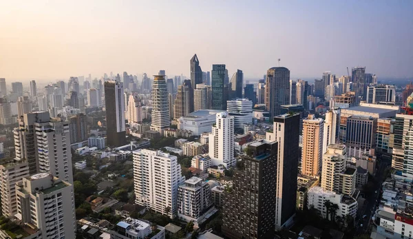 Bangkok, Tayland, Asya 'nın güneydoğusundaki Watthana bölgesinin hava manzarası