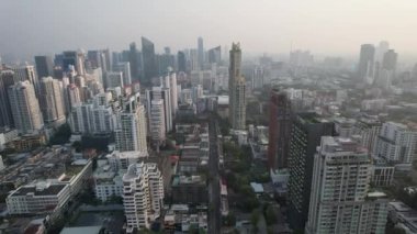 Bangkok, Tayland, Asya 'nın güneydoğusundaki Watthana bölgesinin hava manzarası