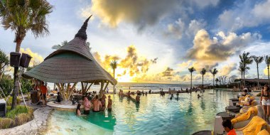 Kuta, Bali, Endonezya 'daki Petitenget Sahili manzarası. Yüksek kalite fotoğraf