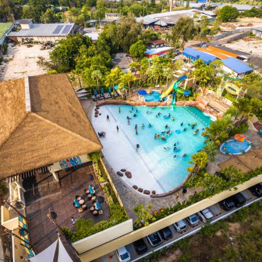 Pattaya Naklua 'daki Sukhumvit Yolu' nun havadan görünüşü Bang Lamung Bölgesi, Chon Buri, Tayland. Yüksek kalite fotoğraf