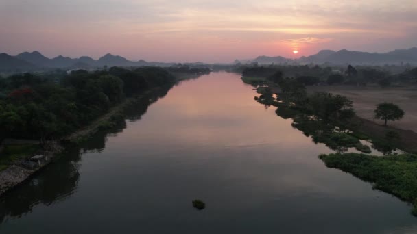 Вигляд Повітря Річку Квай Плавучі Будинки Провінції Канчанабурі Таїланд Південно — стокове відео