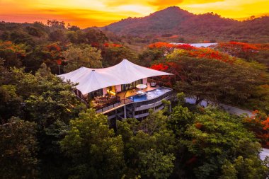 Khao Yai, Nakhon Ratchasima, Tayland, Güney Doğu Asya 'da lüks manzarası.