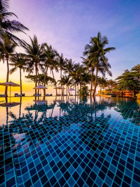 Hua Hin 'de sahil gündoğumu, Prachuap Khiri Khan, Tayland. Yüksek kalite fotoğraf