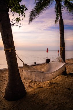 Hua Hin 'de sahil gündoğumu, Prachuap Khiri Khan, Tayland. Yüksek kalite fotoğraf