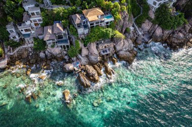 Koh Tao, Tayland 'daki Shark Körfezi' nin havadan görüntüsü, Güney Doğu Asya
