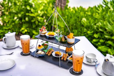 Koh Samui, Tayland, Güney Asya 'daki Lamai plaj beldesinde ikindi çayı.