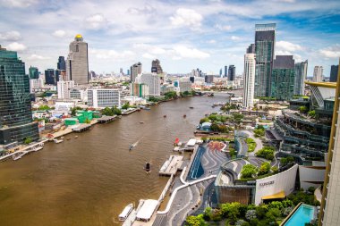 Khlong san, Bangkok, Tayland, Asya 'nın güneydoğusundaki Kon Reynaya nehri üzerindeki Icon Siyam alışveriş merkezinin hava manzarası.