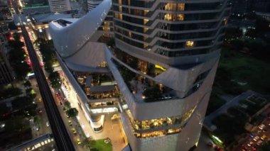 Bangkok, Tayland, Güney Asya 'daki Ploenchit bölgesindeki merkez elçiliğin hava görüntüsü