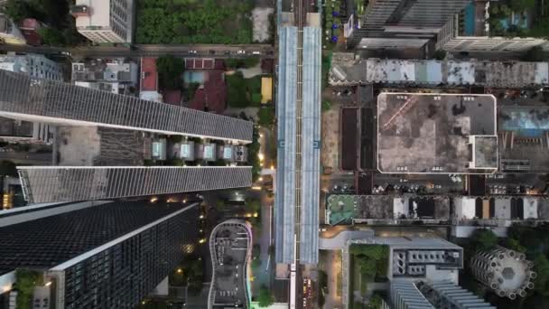 Vedere Aeriană Drumului Ploenchit Noaptea Centrul Bangkokului Districtul Financiar Centrul — Videoclip de stoc