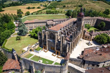 Vercors, Auvergne Rhone Alpes, Fransa, Avrupa 'da St. Anthony veya Saint Antoine l Abbaye' nin hava manzarası