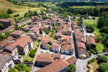 Vercors, Auvergne Rhone Alpes, Fransa, Avrupa 'da St. Anthony veya Saint Antoine l Abbaye' nin hava manzarası