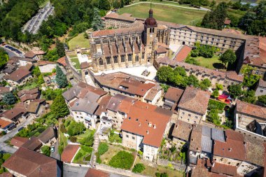 Vercors, Auvergne Rhone Alpes, Fransa, Avrupa 'da St. Anthony veya Saint Antoine l Abbaye' nin hava manzarası