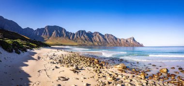 Güney Afrika 'daki Batı Cape Eyaleti' ndeki Kogel Körfezi 'nin hava görüntüsü.